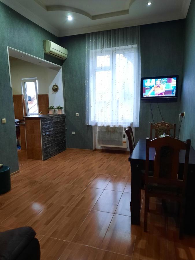 Sisi Guest House Koutaïssi Extérieur photo