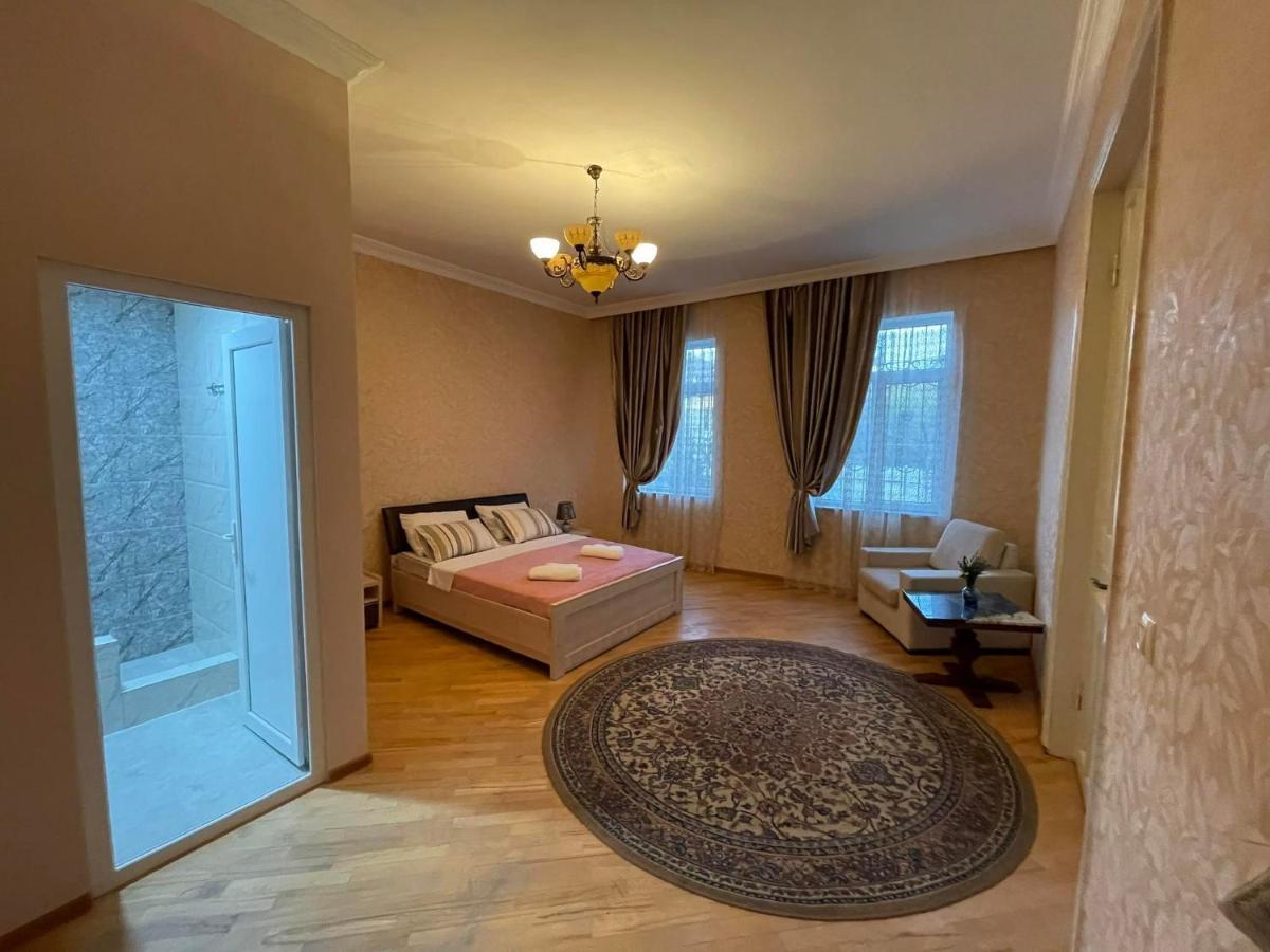 Sisi Guest House Koutaïssi Extérieur photo